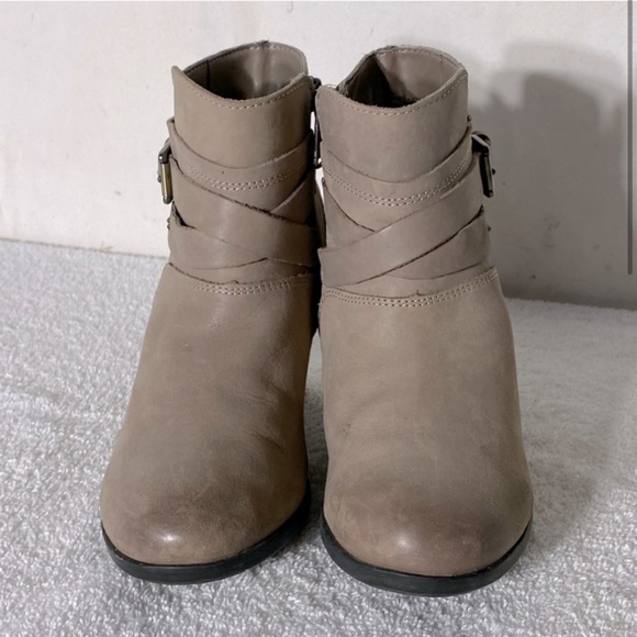 Rockport Tan Leather Chunky Heel Round Toe Ankle Boots Booties 5 - Picture 2 of 14